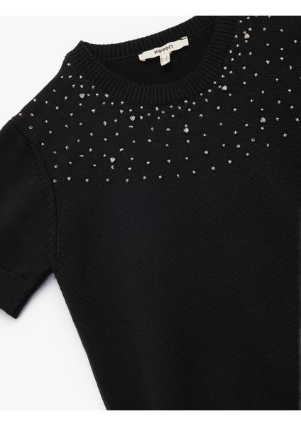 Kısa Kollu Bisiklet Yaka Taşlı Triko Kazak indirimleri