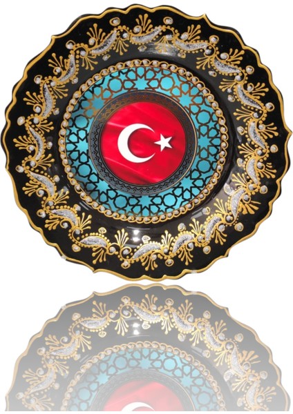 Ay Yıldızlı Türk Bayraklı Dekoratif Çini Tabak