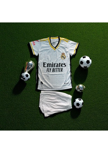 Real Madrid Çocuk T-Shirtözel Tasarım Beyaz fırsatları