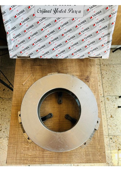 Massey Ferguson 135-165 Uyumlu Debriyaj Baskısı 11 Inç 12 Yaylı Yüksek Tip Tarma modelleri