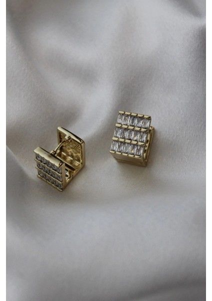 Vıp Çelik Zirkon Baget Taş Işleme Küp Küpe fırsatları