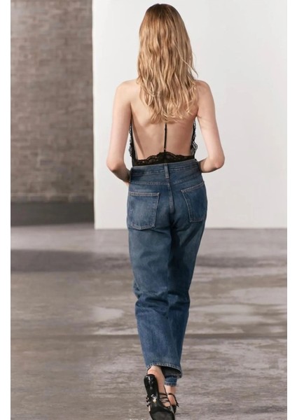 Zara Women Orta Bel Straight Fit Düz Kesim Jean Pantolon ABZRA0056 fırsatları