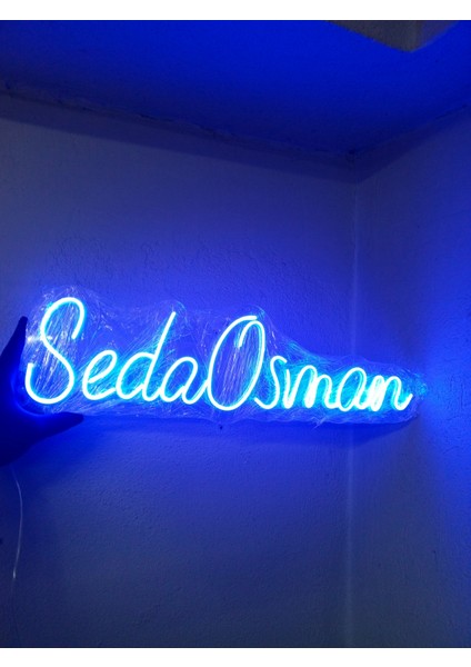 9 Harfli Kişiye Özel Neon LED Yazı – Isim Yazılı Dekoratif Duvar Işığı