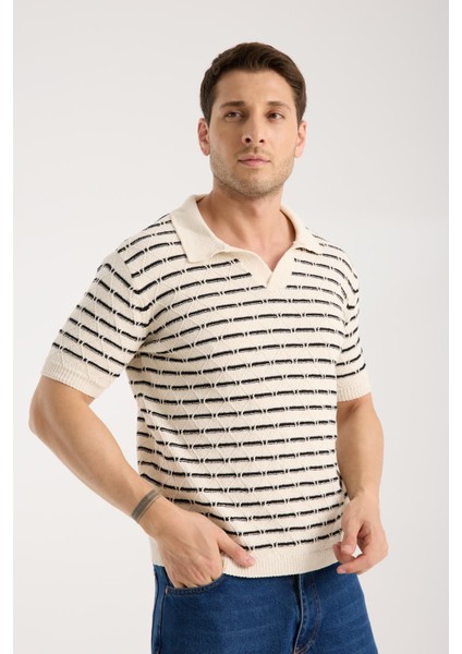 Erkek Polo Yaka Baklava Desenli Dokulu Krem Kısa Kollu Triko Tişört fiyatları