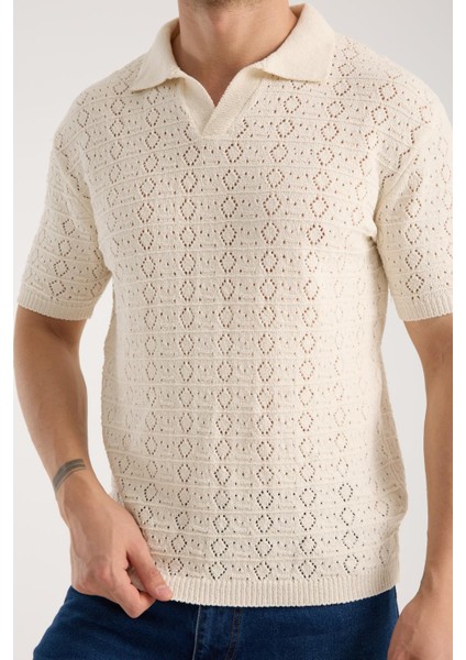 Erkek Polo Yaka Geometrik Desen Dokulu Krem Kısa Kollu Triko Tişört