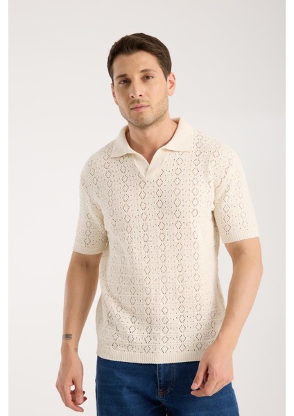 Erkek Polo Yaka Geometrik Desen Dokulu Krem Kısa Kollu Triko Tişört fırsatları