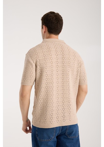 Erkek Polo Yaka Geometrik Desen Dokulu Bej Kısa Kollu Triko Tişört indirimleri