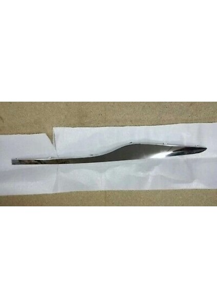 Renault Clio Iv 2012- Kapı Bandı Arka Solkrom Çıtası (Oem NO:828213777R)