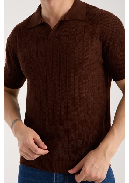 Erkek Polo Yaka Dik Çizgi Dokulu Kahverengi Kısa Kollu Triko Tişört