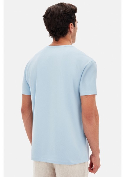 Slim Fit Açık Mavi Düz Kabartma Baskılı T-Shirt