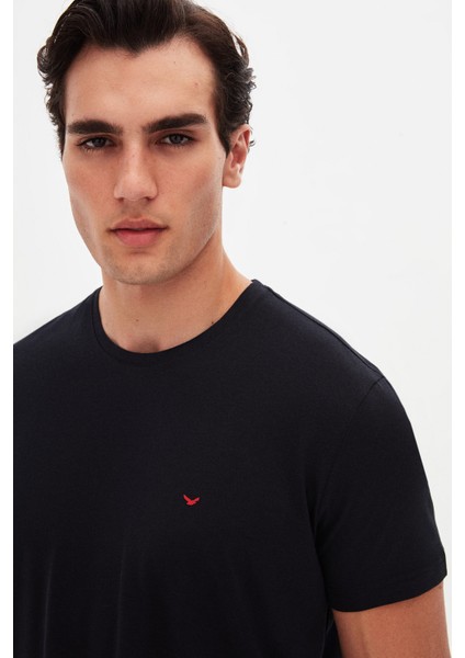 Ds Damat Regular Fit Siyah Düz Nakışlı %100 Pamuk T-Shirt modelleri