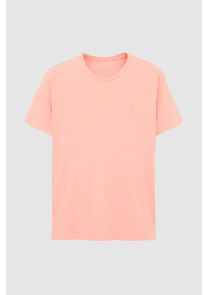 Slim Fit Kil Düz Kabartma Baskılı T-Shirt indirimleri
