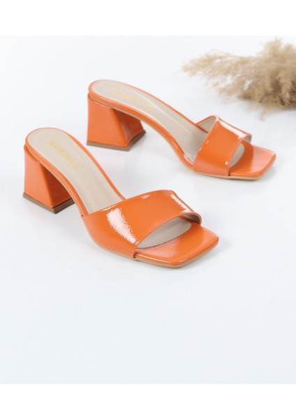 Tek Bantlı Kalın Topuklu Kadın Terlik #1001