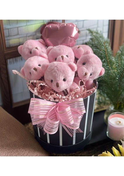 Premium Silindir Hediye Kutusunda, Kalpli Balonlu 6’lı Pembe Ayıcık Buketi modelleri
