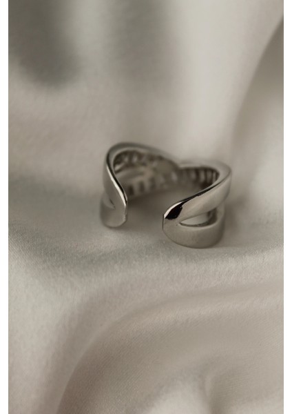 Vıp Çelik Baget Taşlı Çapraz Model Ayarlanabilir Yüzük modelleri