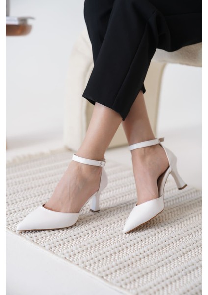 Clara Premium Kadın Beyaz Topuklu Ayakkabı