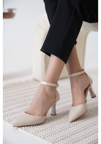 Clara Premium Kadın Bej Topuklu Ayakkabı