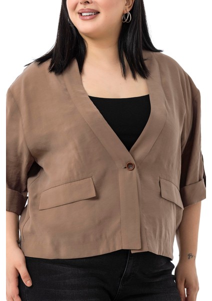 Büyük Beden Tek Düğmeli Düşük Yarım Kollu Apoletli Cepli Kısa Kahverengi Ceket fırsatları