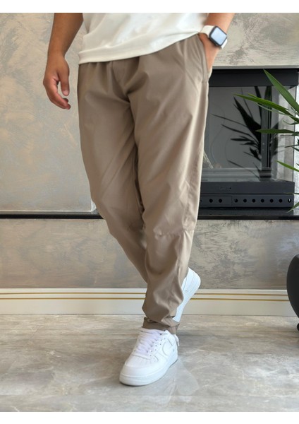 Erkek Rahat Kalıp Fermuar Detaylı Paraşüt Kumaş Pantolon Bej ECA024 modelleri