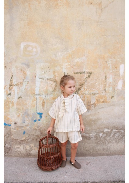 Haki Çizgili Yaka Bağlamalı Alt Üst Takım