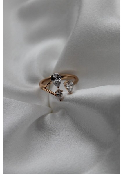 Vıp Çelik Damla Kesim Zirkon 3 Taşlı Ayarlanabilir Yüzük modelleri