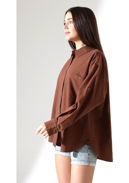Kadın Gömlek Oversize Kalıp Keten Kumaş Aplike Cepli Apoletli Kahverengi Kadın Gömlek modelleri