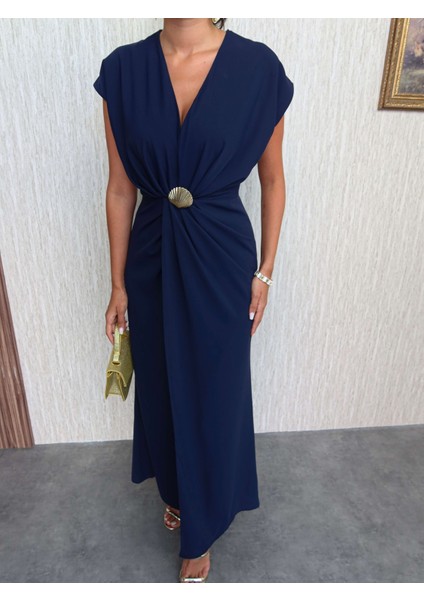 Istiridye Aksesuarlı Midi Elbise modelleri