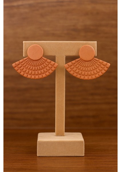 Kleopatra-1 El Yapımı Polimer Kil Yarım Ay Küpe – Tarçın Tonu fiyatları