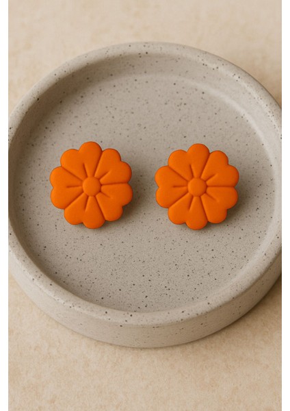 Mandarina-El Yapımı Turuncu Çiçek Tasarımlı Polimer Kil Küpe | Minimal ve Neşeli Stil fiyatları
