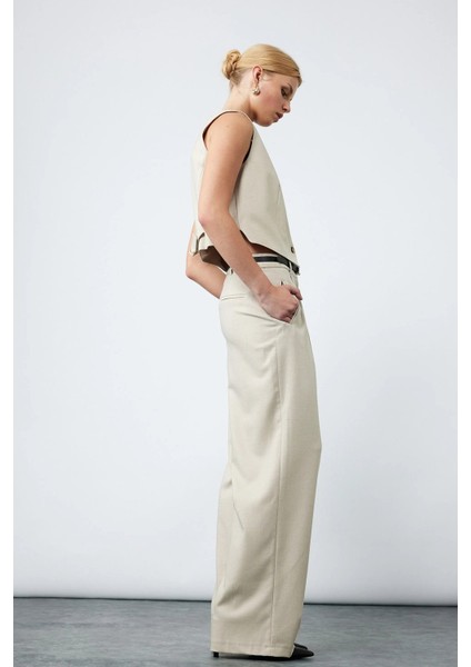 Kemer Detaylı Pileli Cepli Yüksek Bel Palazzo Pantolon 6WAK40035UW modelleri