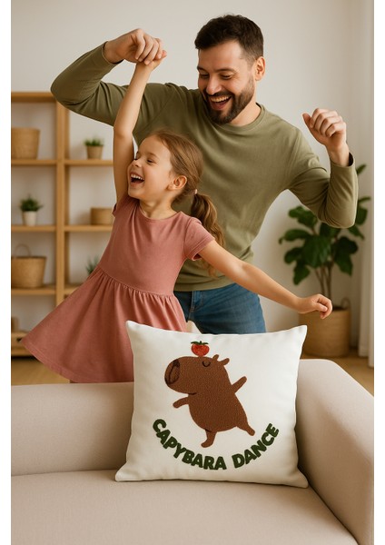 Capybara Punch Çocuk Kırlent Kılıfı indirimleri