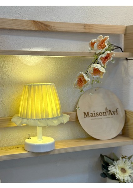 Butter Yellow - Sarı Osmanlı Ipeği Fırfır Işlemeli Kablosuz Masa Lambası – Alt Beyaz fırsatları