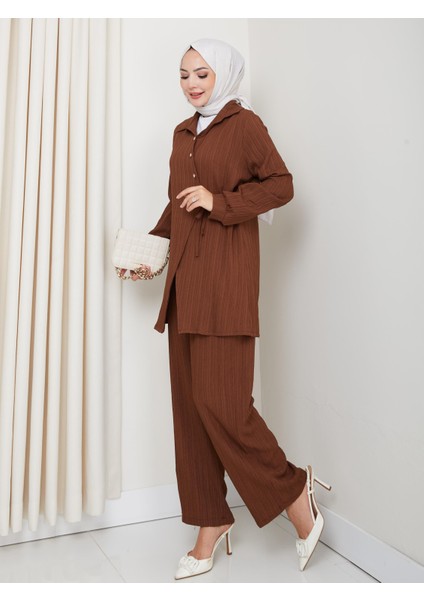 Kadın Kuşaklı Düğmeli Çilek Kumaş Kahverengi Ikili Takım modelleri