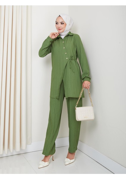 Kadın Kuşaklı Düğmeli Çilek Kumaş Yeşil Ikili Takım modelleri