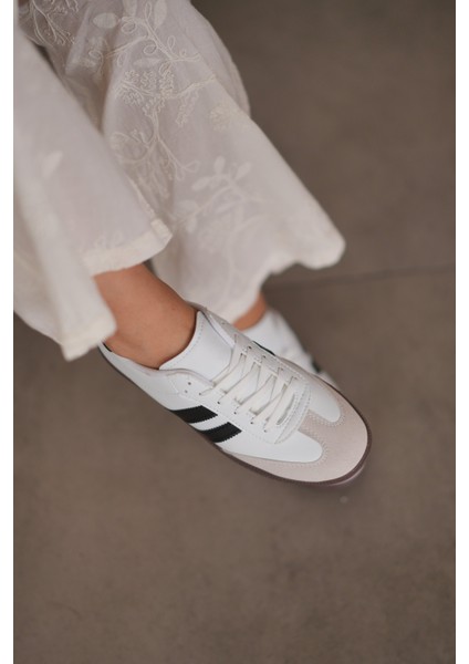 Kadın Beyaz Günlük Sneaker indirimleri
