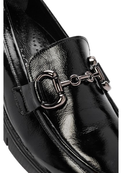 Kadın Siyah Tokalı Rugan Deri Comfort Loafer 25AFD410216