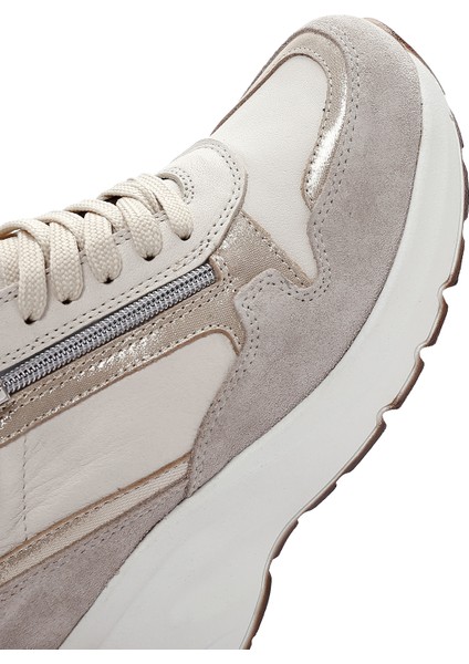 Kadın Bej Bağcıklı Fermuar Detaylı Dolgu Topuklu Deri Sneaker 25AFD370514