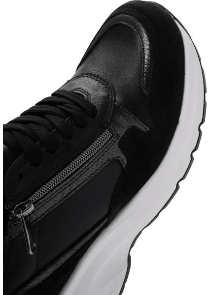 Kadın Siyah Bağcıklı Fermuar Detaylı Dolgu Topuklu Deri Sneaker 25AFD370514