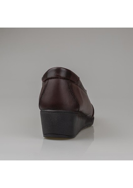 Kahverengi Hafif Dolgu Topuk Hakiki Deri Anne Ayakkabısı fırsatları