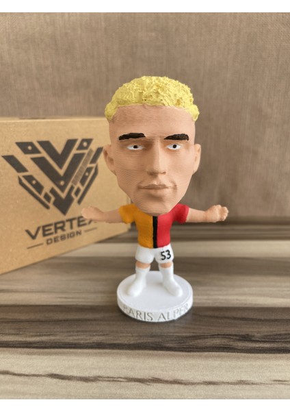 Barış Alper Gẩlẩtẩsẩrẩy 3D Futbolcu Taraftar Biblo Figür Erkek Hediyelik Oyuncak Sarı Kırmızı Aslan