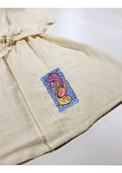 Grafik Balık Desenli Ekru Renk Düşük Kol Müslin Kimono modelleri