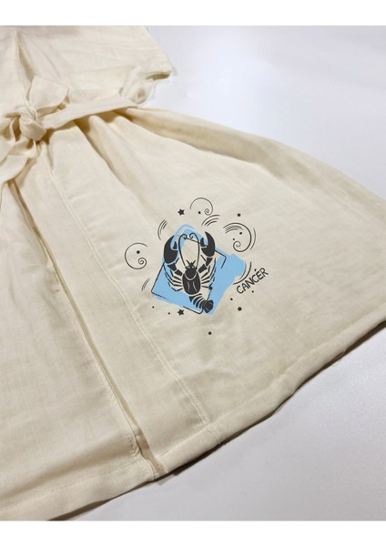 Yengeç Burcu Tasarımlı Ekru Renk Düşük Kol Müslin Kimono modelleri