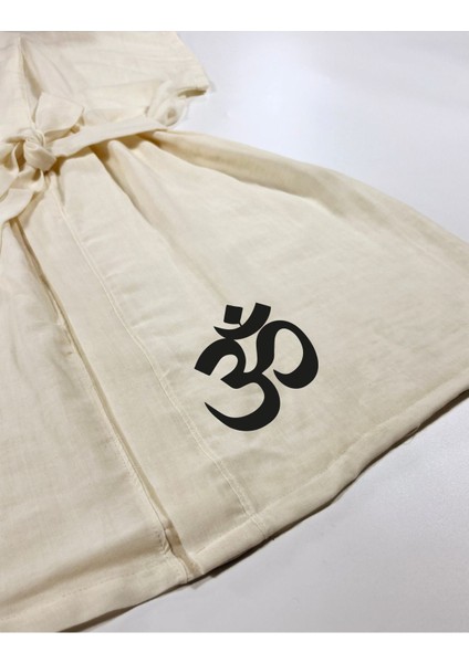 Om Sembolü Görselli Ekru Renk Düşük Kol Müslin Kimono modelleri