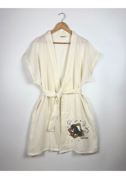 Oğlak Burcu Tasarımlı Ekru Renk Düşük Kol Müslin Kimono indirimleri