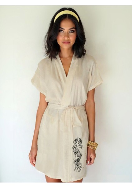 Grafik Mor Balık Görselli Ekru Renk Düşük Kol Müslin Kimono