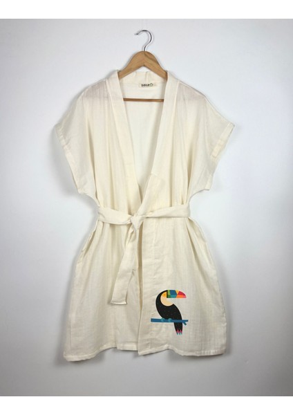 Siyah Tukan Görselli Ekru Renk Düşük Kol Müslin Kimono fırsatları