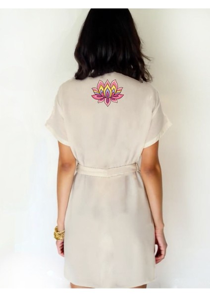 Pembe Lotus Görselli Ekru Renk Düşük Kol Müslin Kimono fiyatları