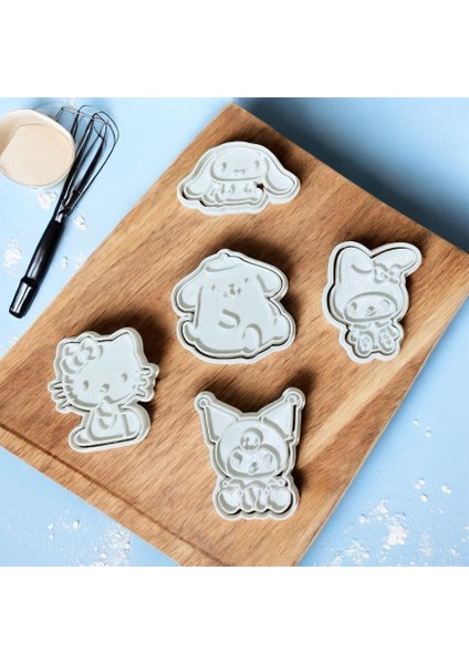 5'li Kuromi ve Arkadaşları Kurabiye ve Oyun Hamuru Kesici Seti fiyatları