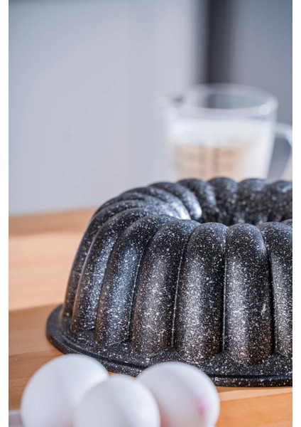 Line Dilimli Kek Kalıbı - 26 cm fiyatları