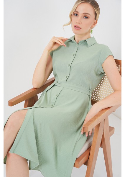 1677 Boydan Düğmeli Kuşaklı Elbise - E.yeşil